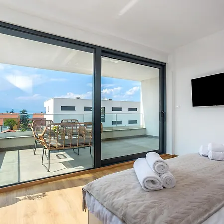 Larus By Interhome * Malinska