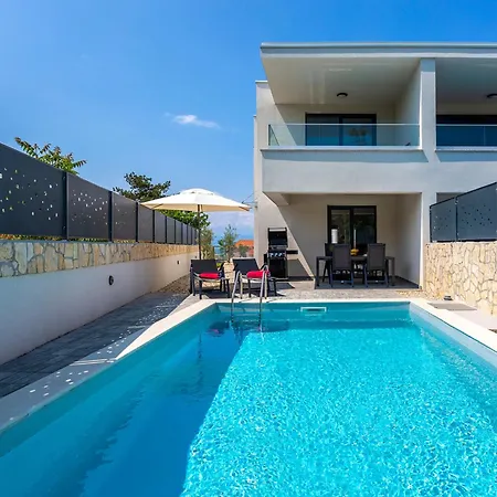 Larus By Interhome Malinska