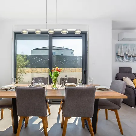 Larus By Interhome 度假居