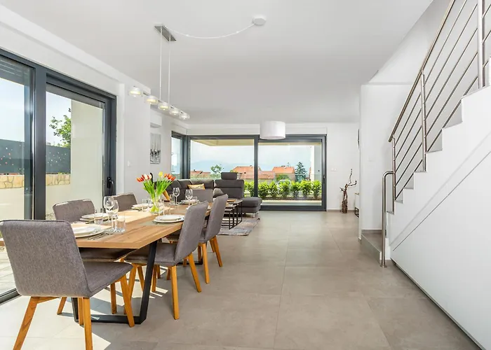 Larus By Interhome Malinska