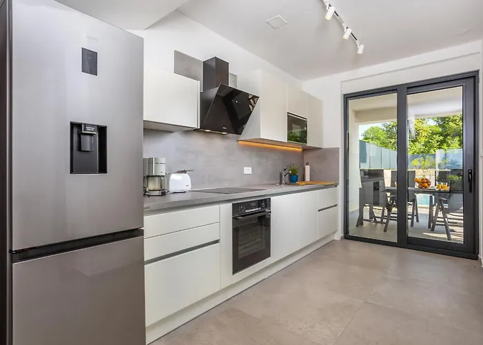 Larus By Interhome